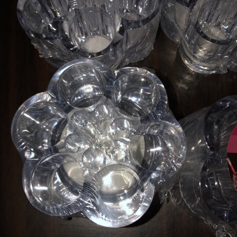 New Momentum Flower shape Makeup Organizer